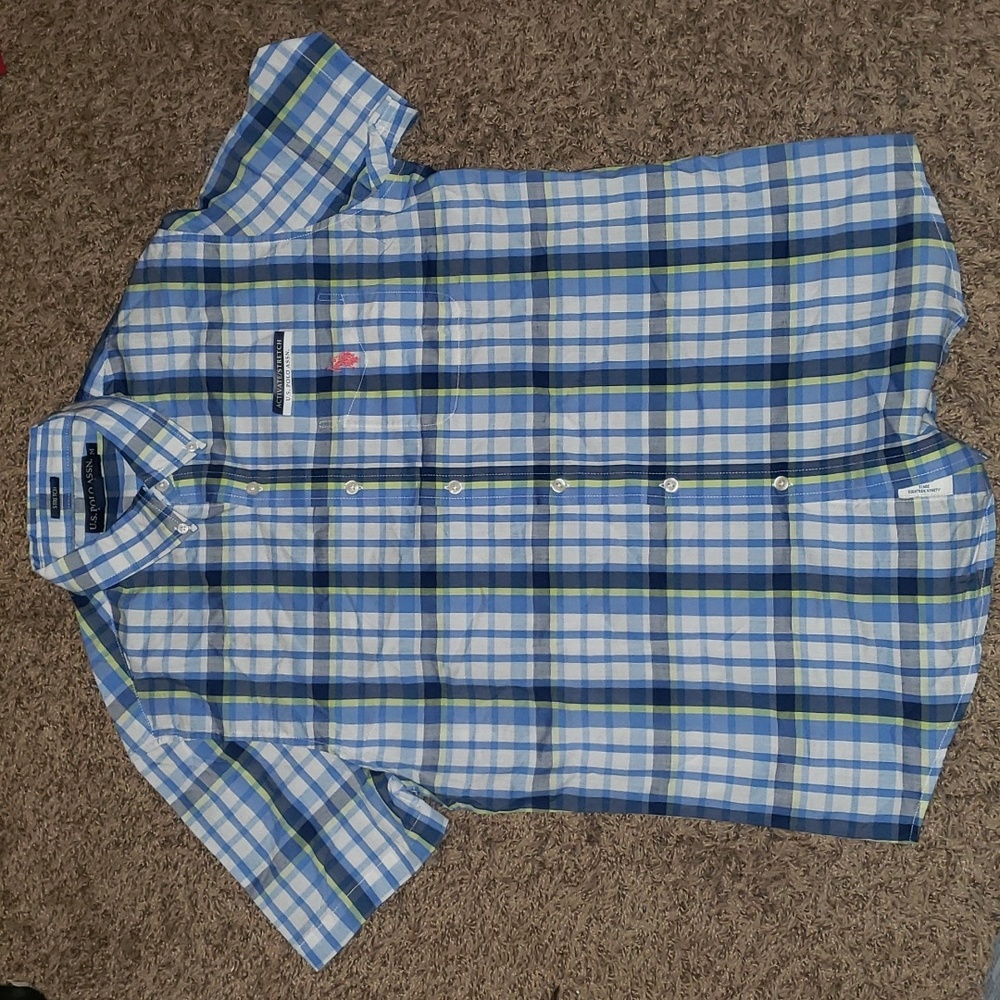 New mens short sleeve button down blue plaid shirt